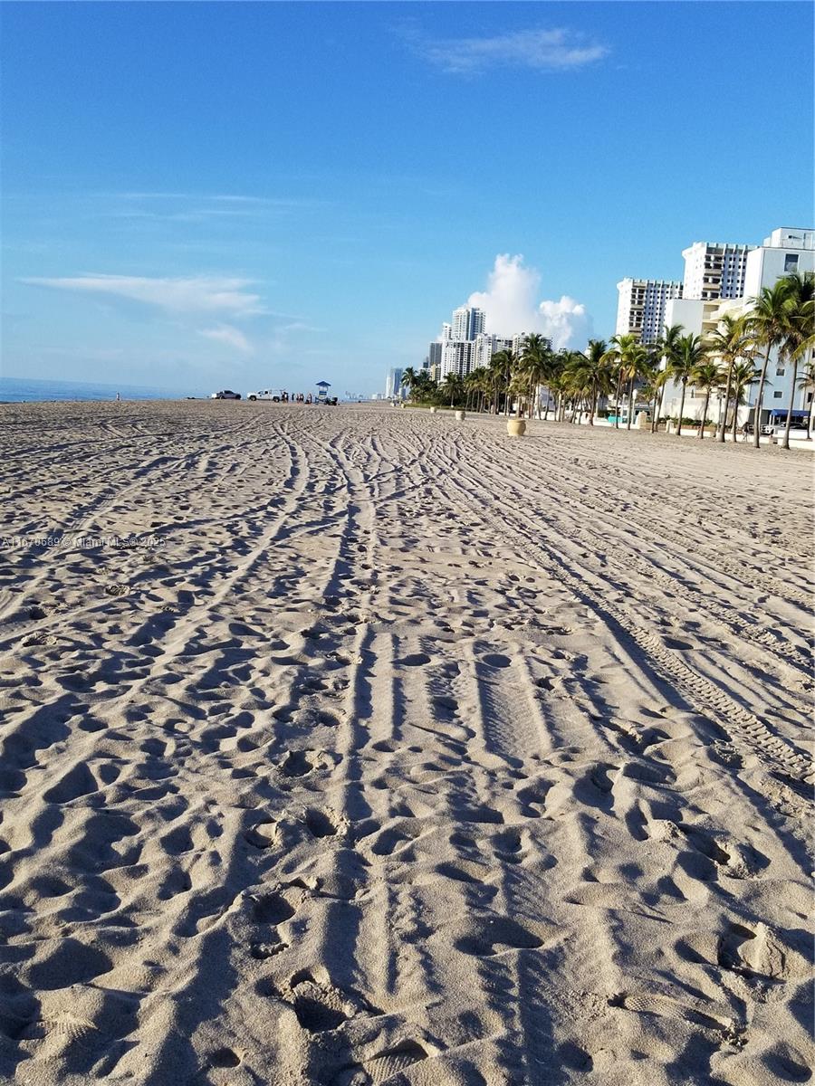 WAVE CONDO - Residential Lease
