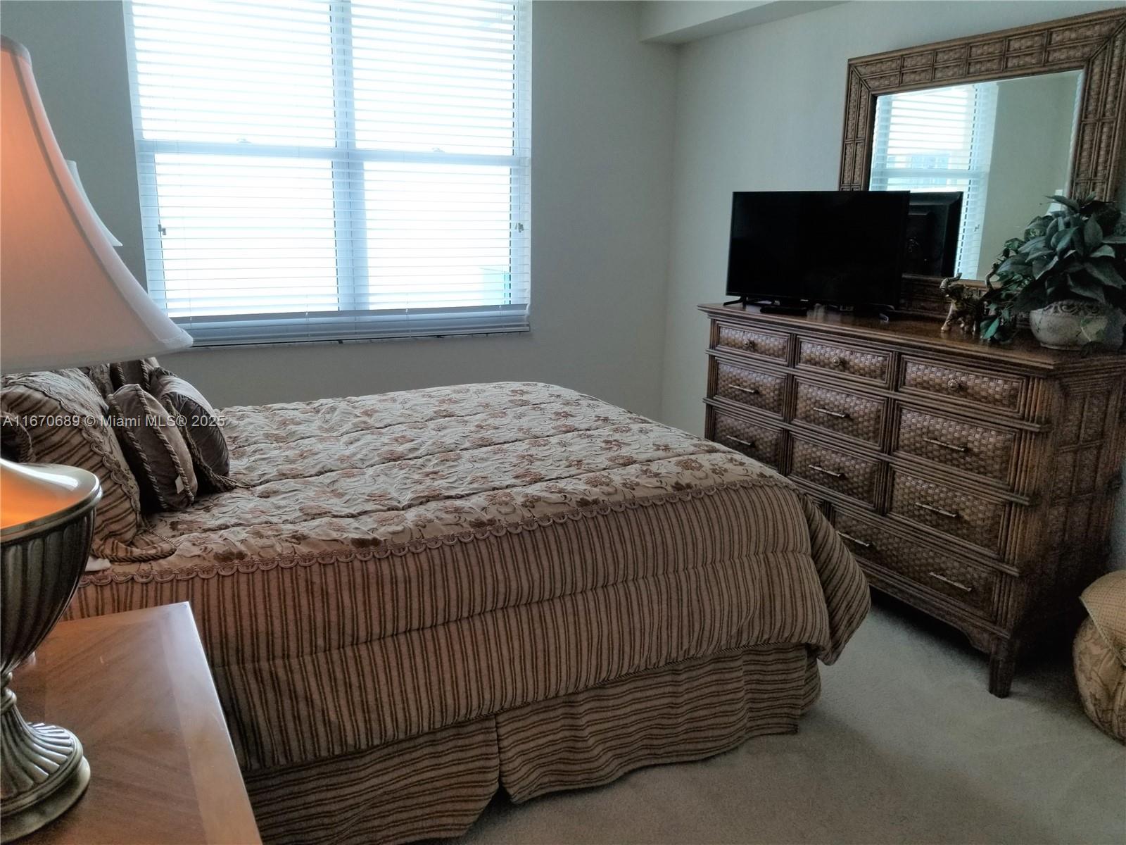 WAVE CONDO - Residential Lease