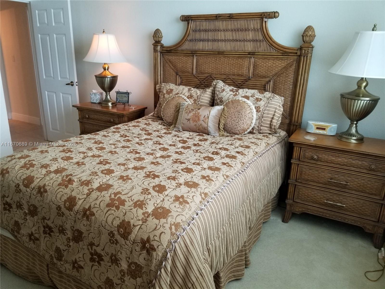 WAVE CONDO - Residential Lease