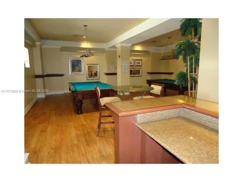 WAVE CONDO - Residential Lease