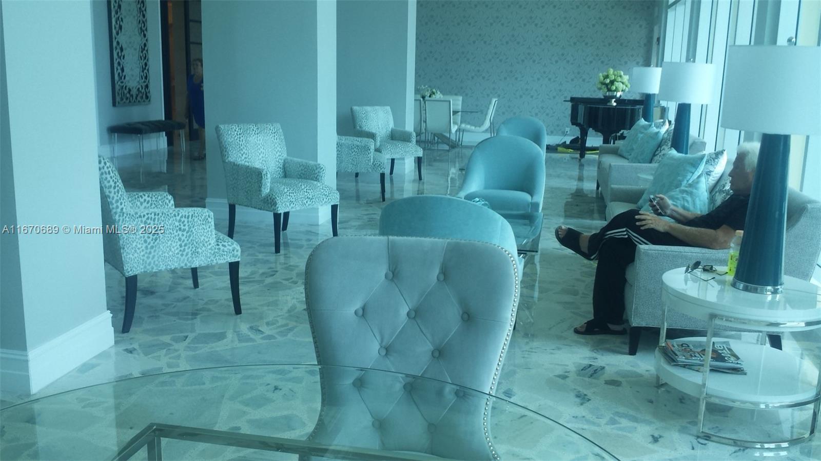 WAVE CONDO - Residential Lease