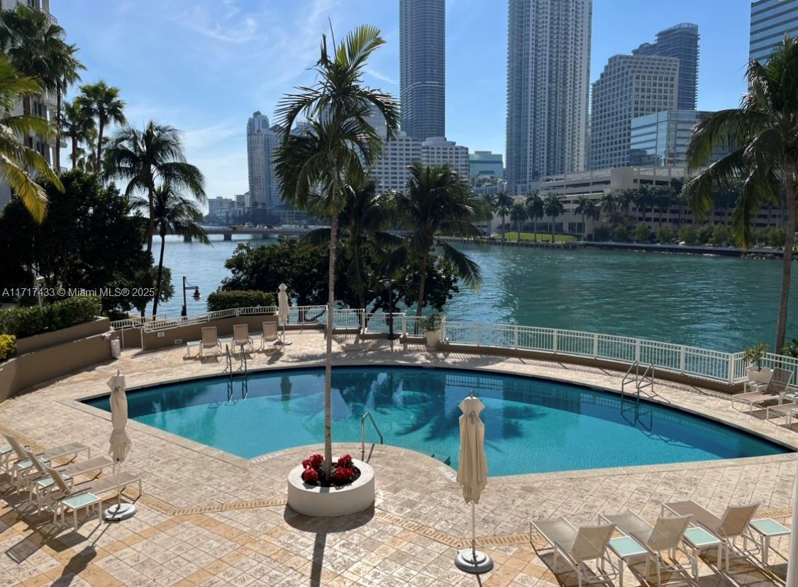 COURTS BRICKELL KEY CONDO - Residential Lease