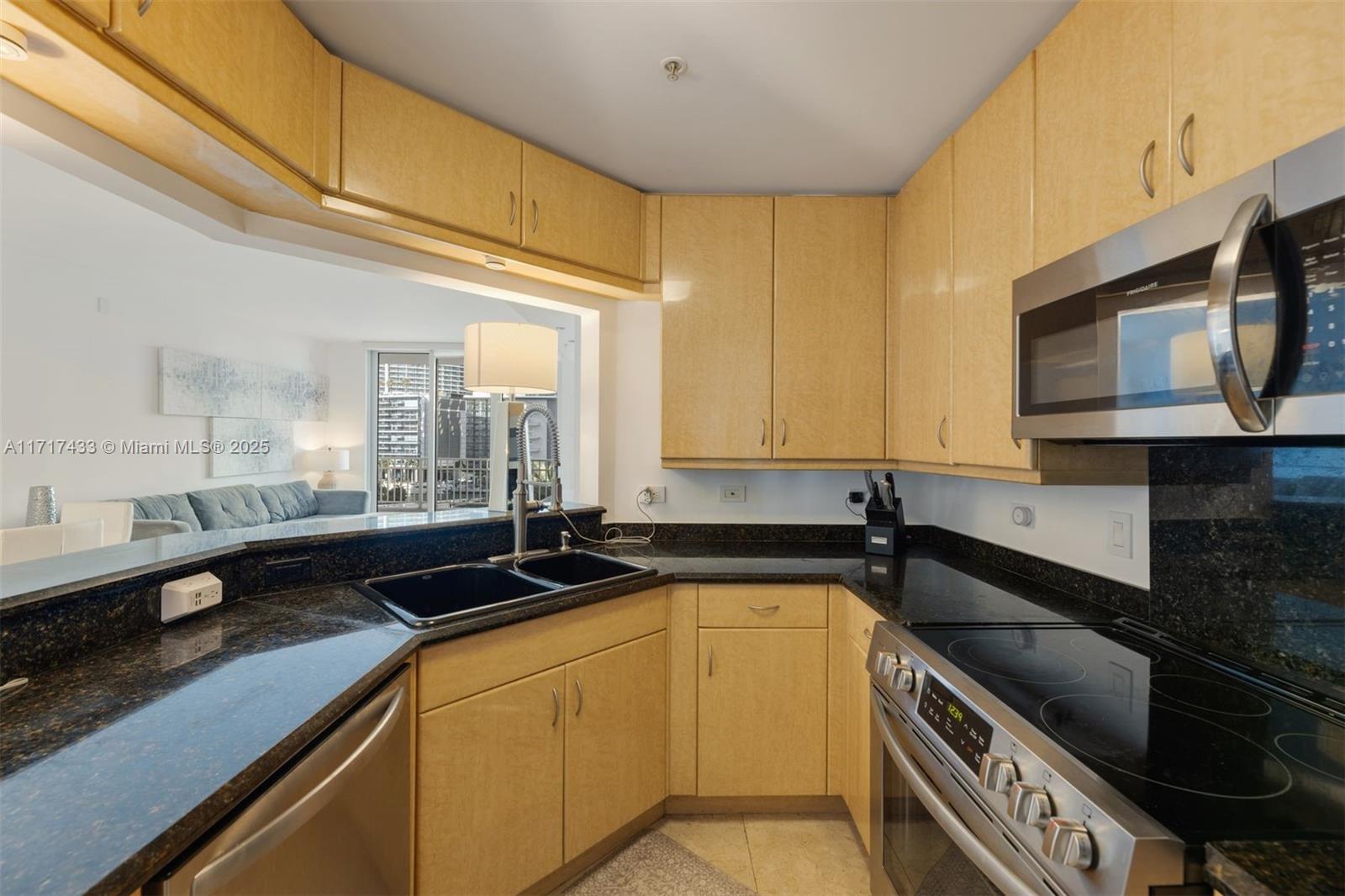 COURTS BRICKELL KEY CONDO - Residential Lease