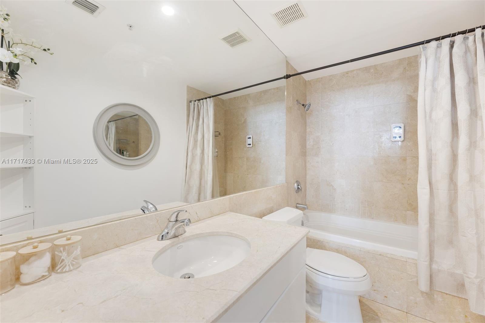 COURTS BRICKELL KEY CONDO - Residential Lease