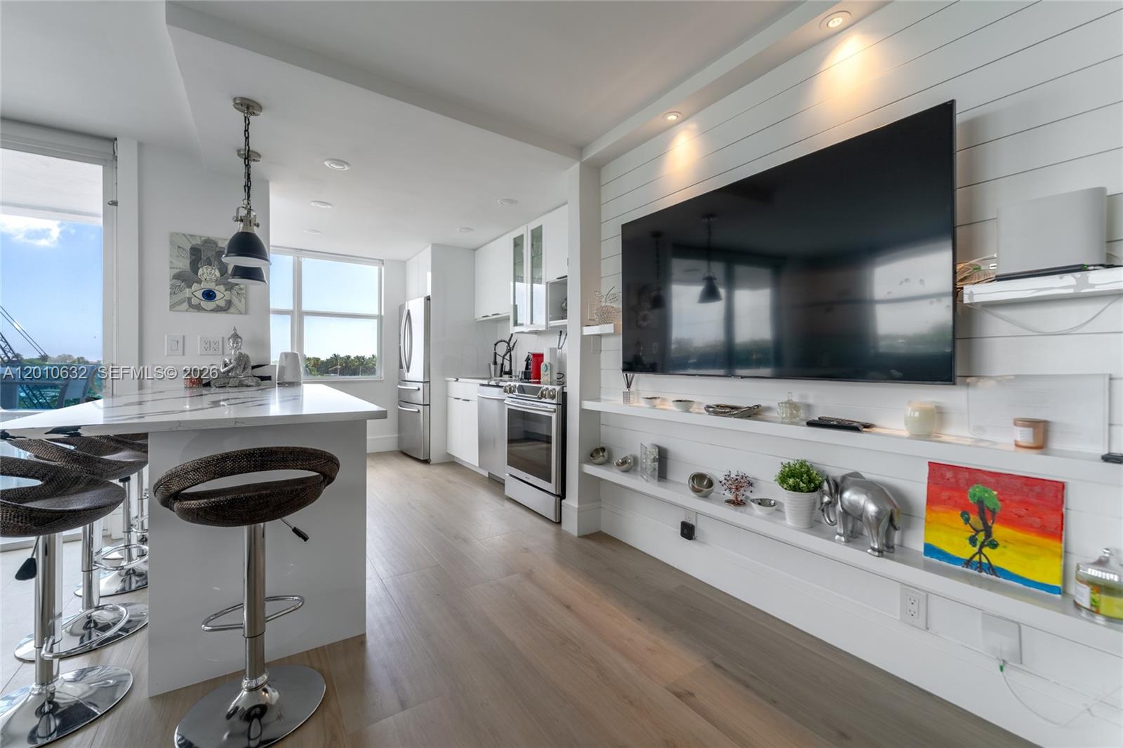 HILLSBORO LIGHT TOWERS CO - Residential