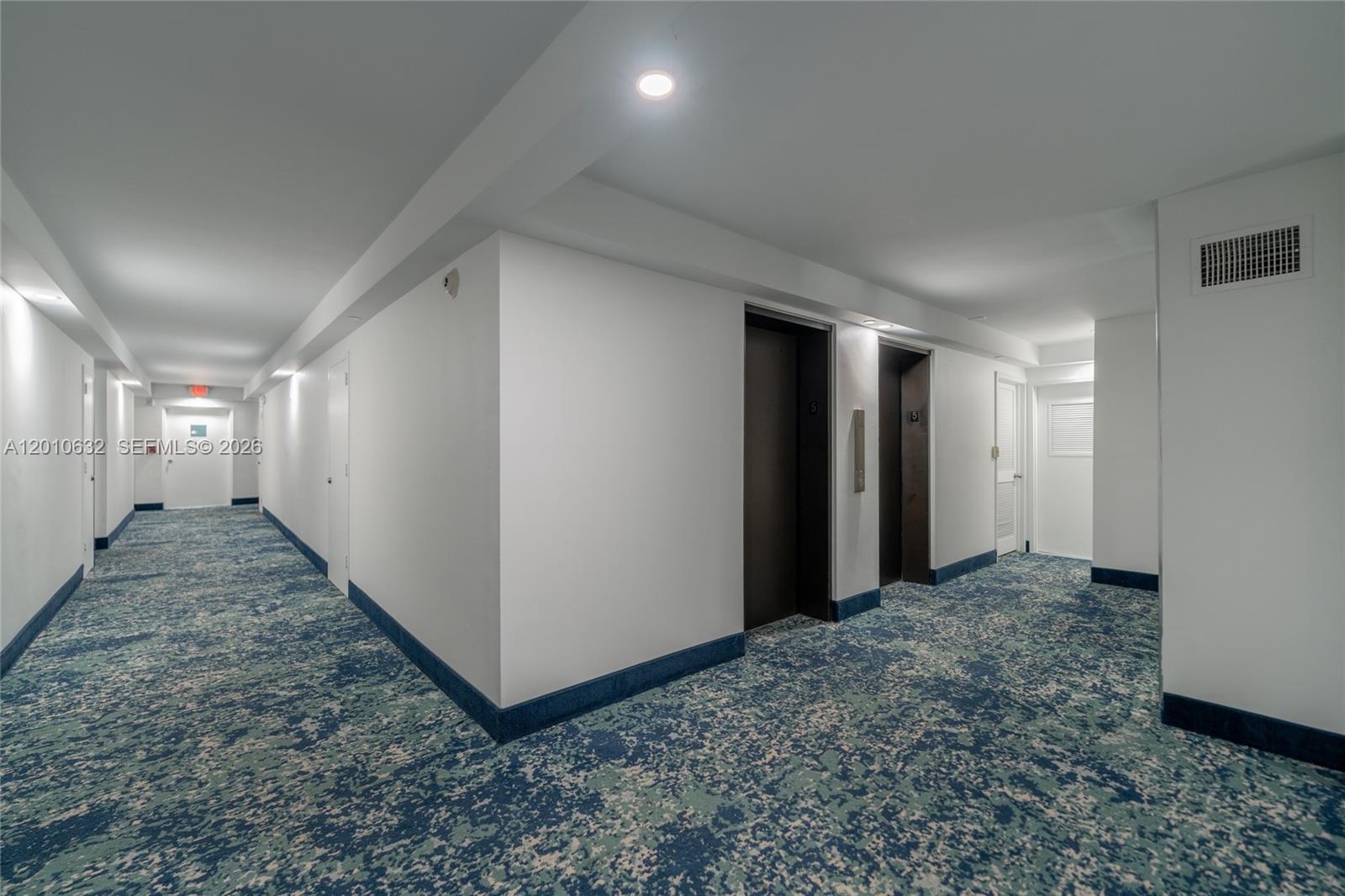 HILLSBORO LIGHT TOWERS CO - Residential