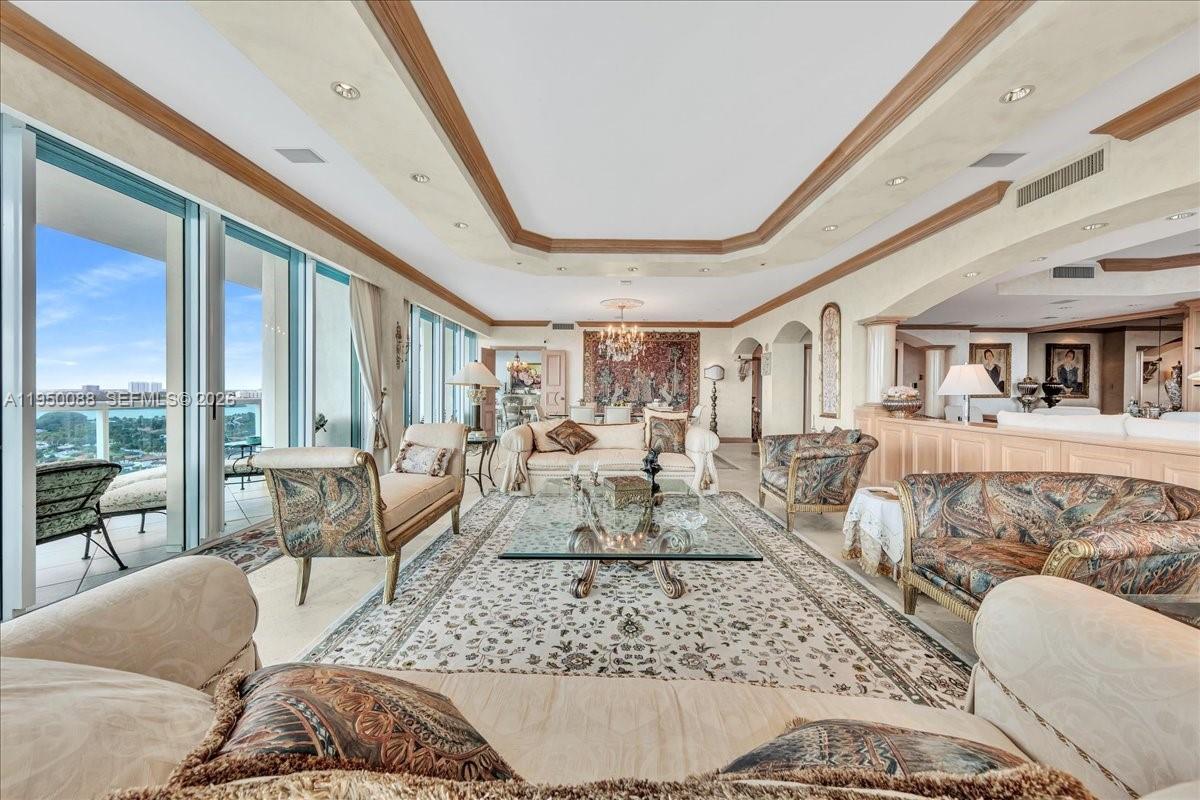THE PALACE AT BAL HARBOUR - Residential