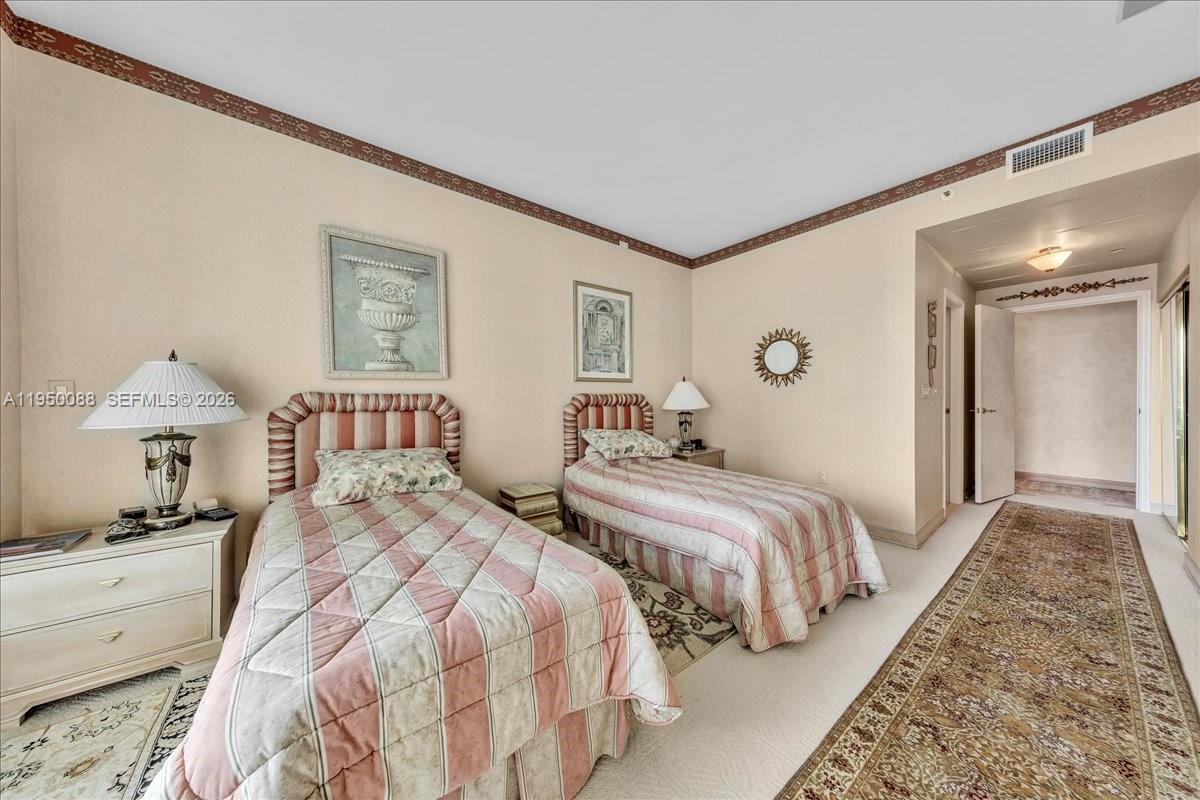 THE PALACE AT BAL HARBOUR - Residential