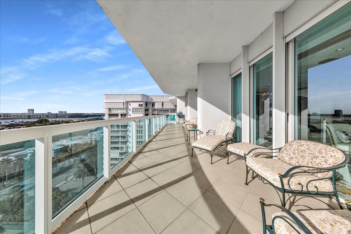 THE PALACE AT BAL HARBOUR - Residential