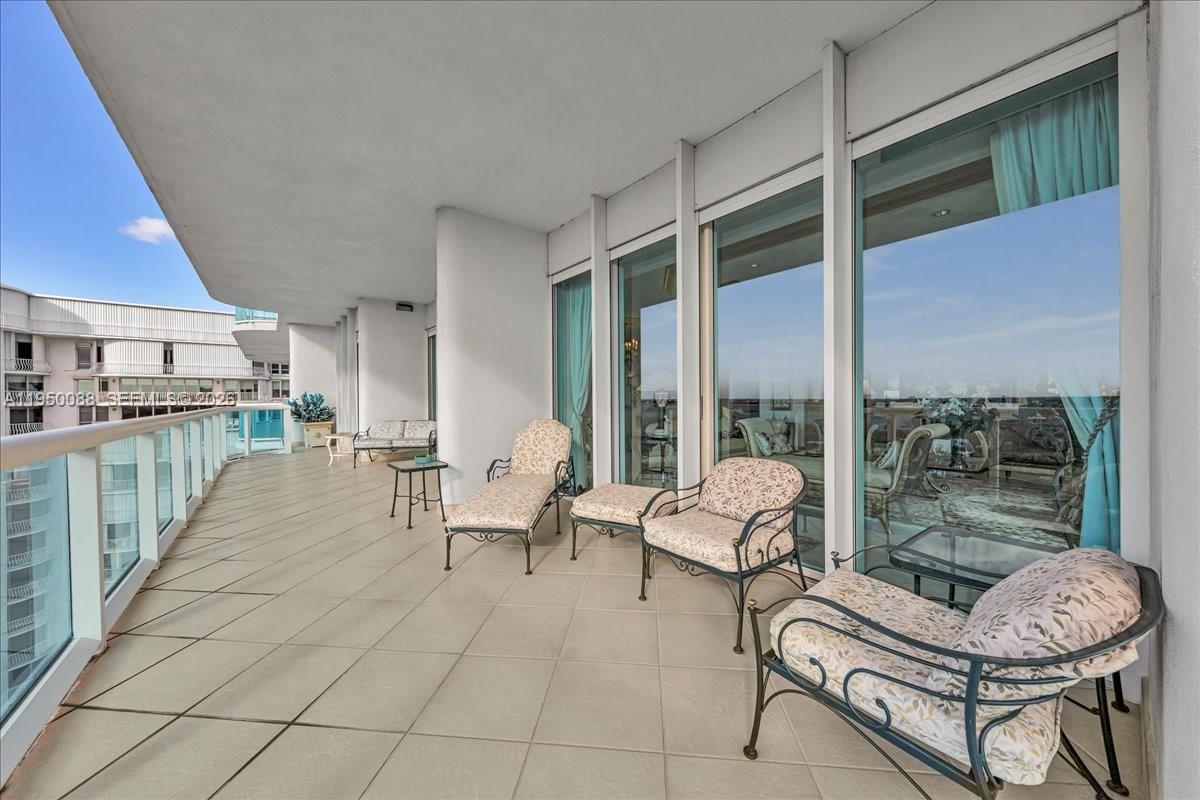 THE PALACE AT BAL HARBOUR - Residential
