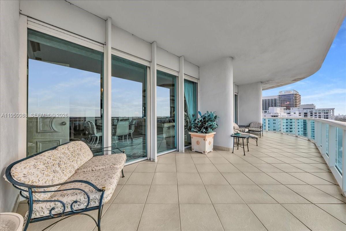 THE PALACE AT BAL HARBOUR - Residential