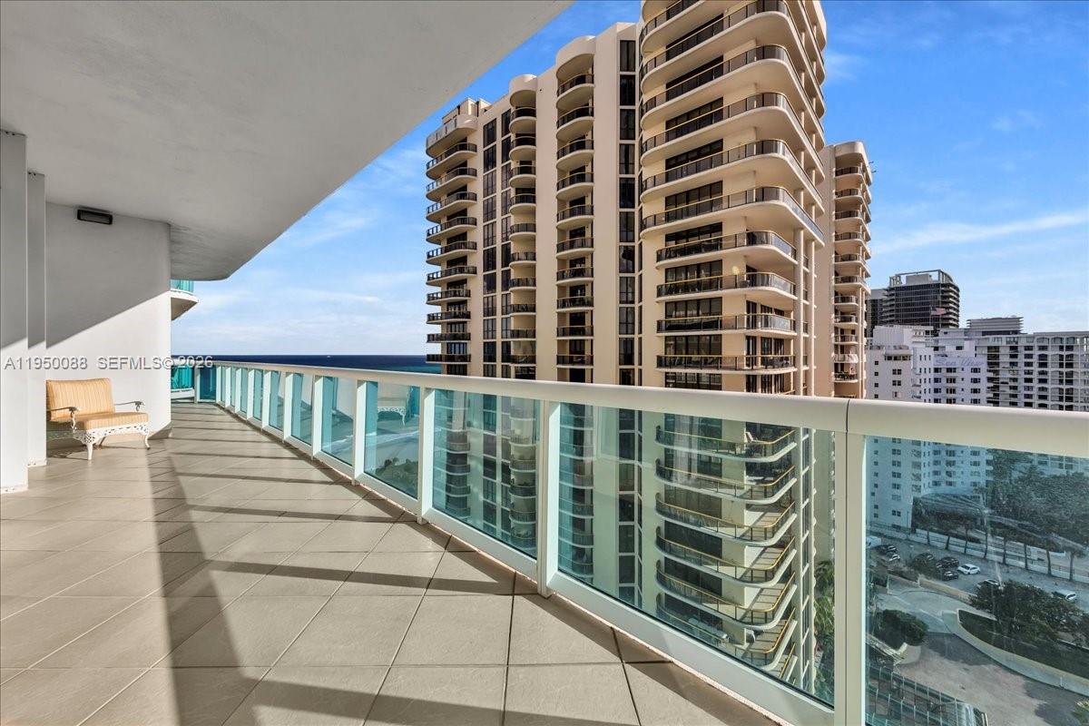 THE PALACE AT BAL HARBOUR - Residential
