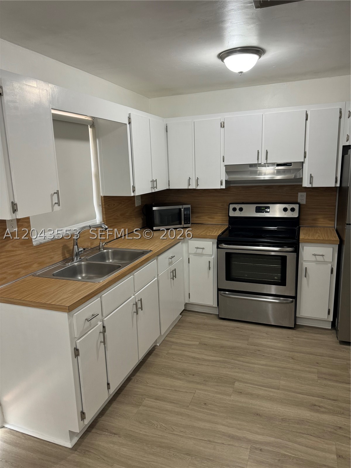 TERRA LAKE VILLAS CONDO - Residential
