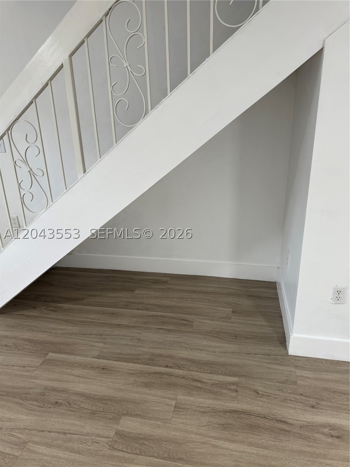 TERRA LAKE VILLAS CONDO - Residential