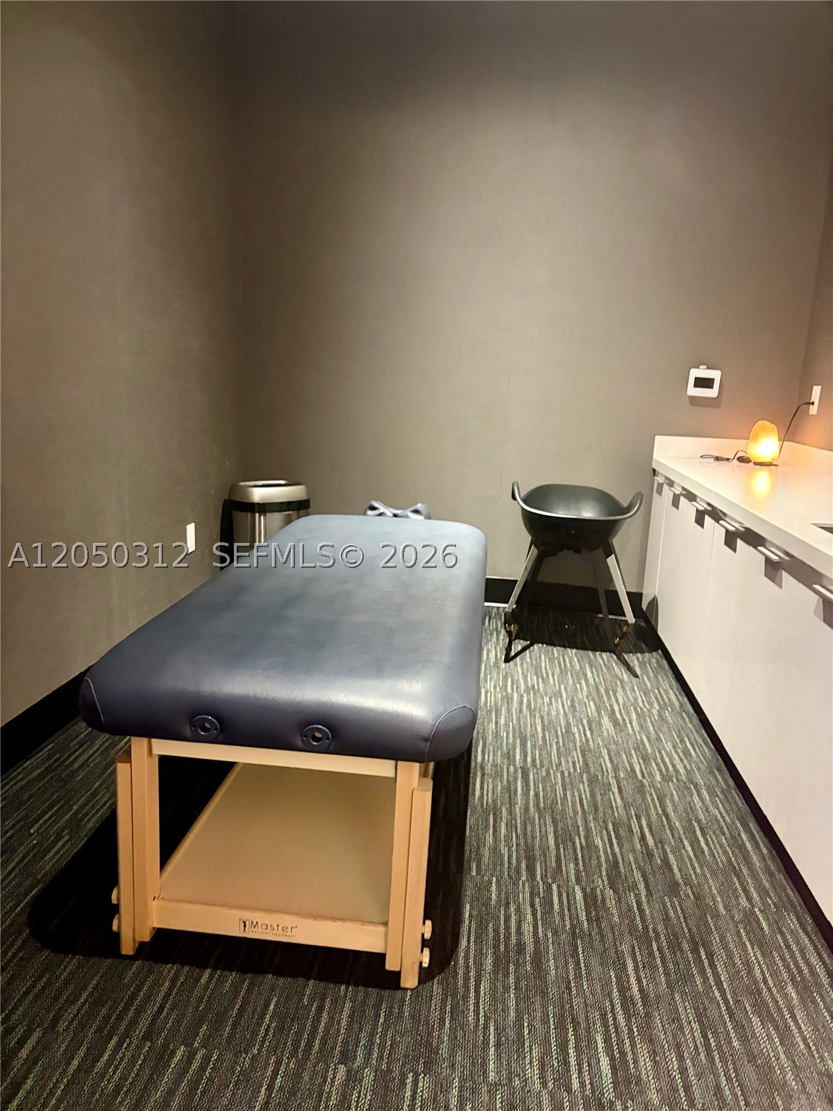 CANVAS CONDO - Residential Lease