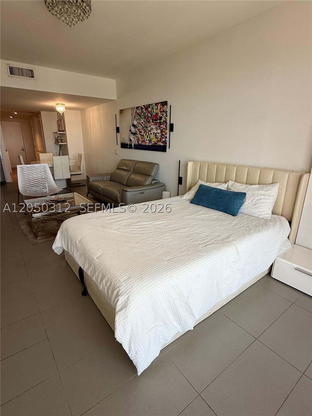 CANVAS CONDO - Residential Lease