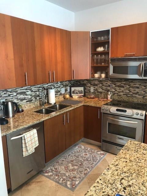 OCEAN MARINE YACHT CLUB C - Residential Lease