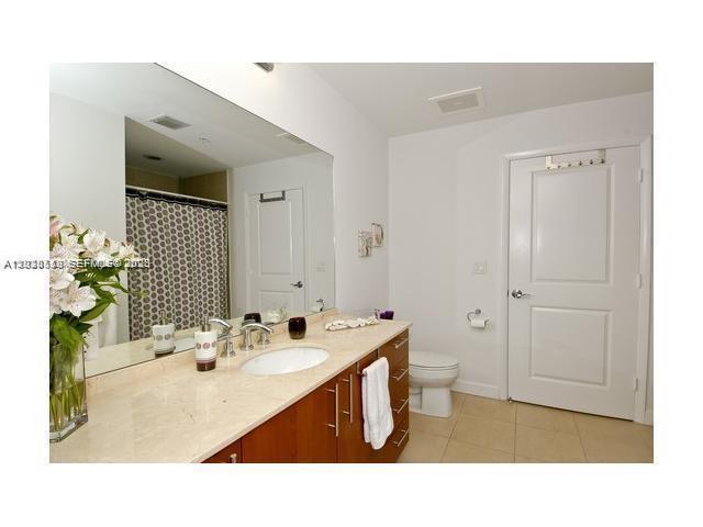 OCEAN MARINE YACHT CLUB C - Residential Lease