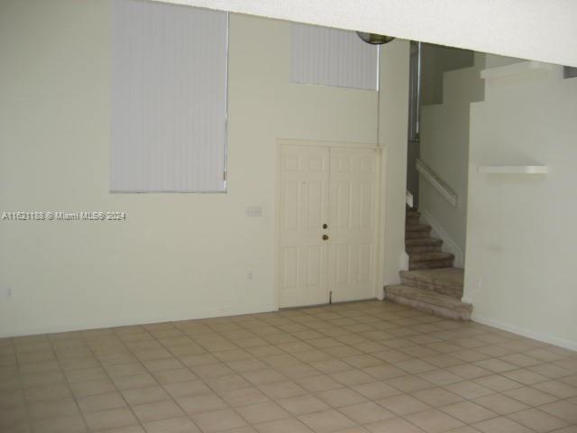 WEITZER HAMMOCKS HOMES SE - Residential Lease