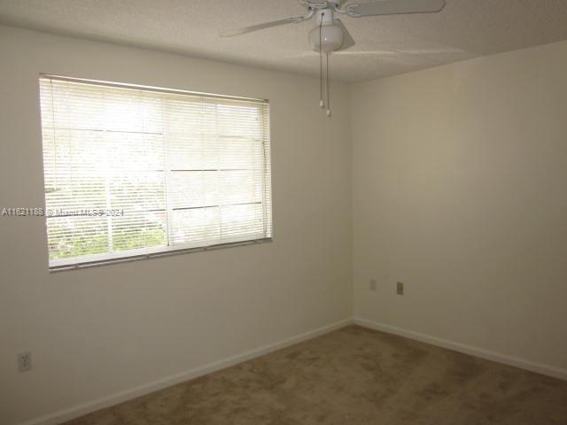 WEITZER HAMMOCKS HOMES SE - Residential Lease
