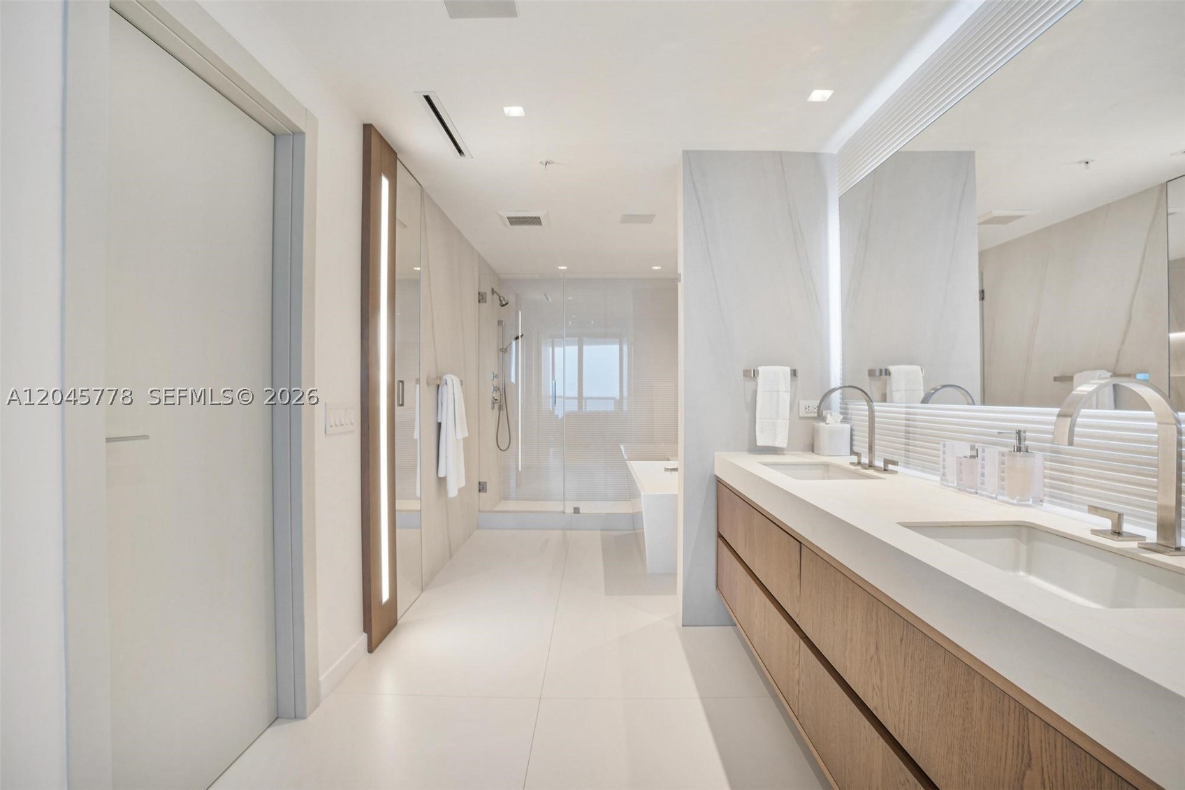 MOSAIC ON MIAMI BEACH CON - Residential