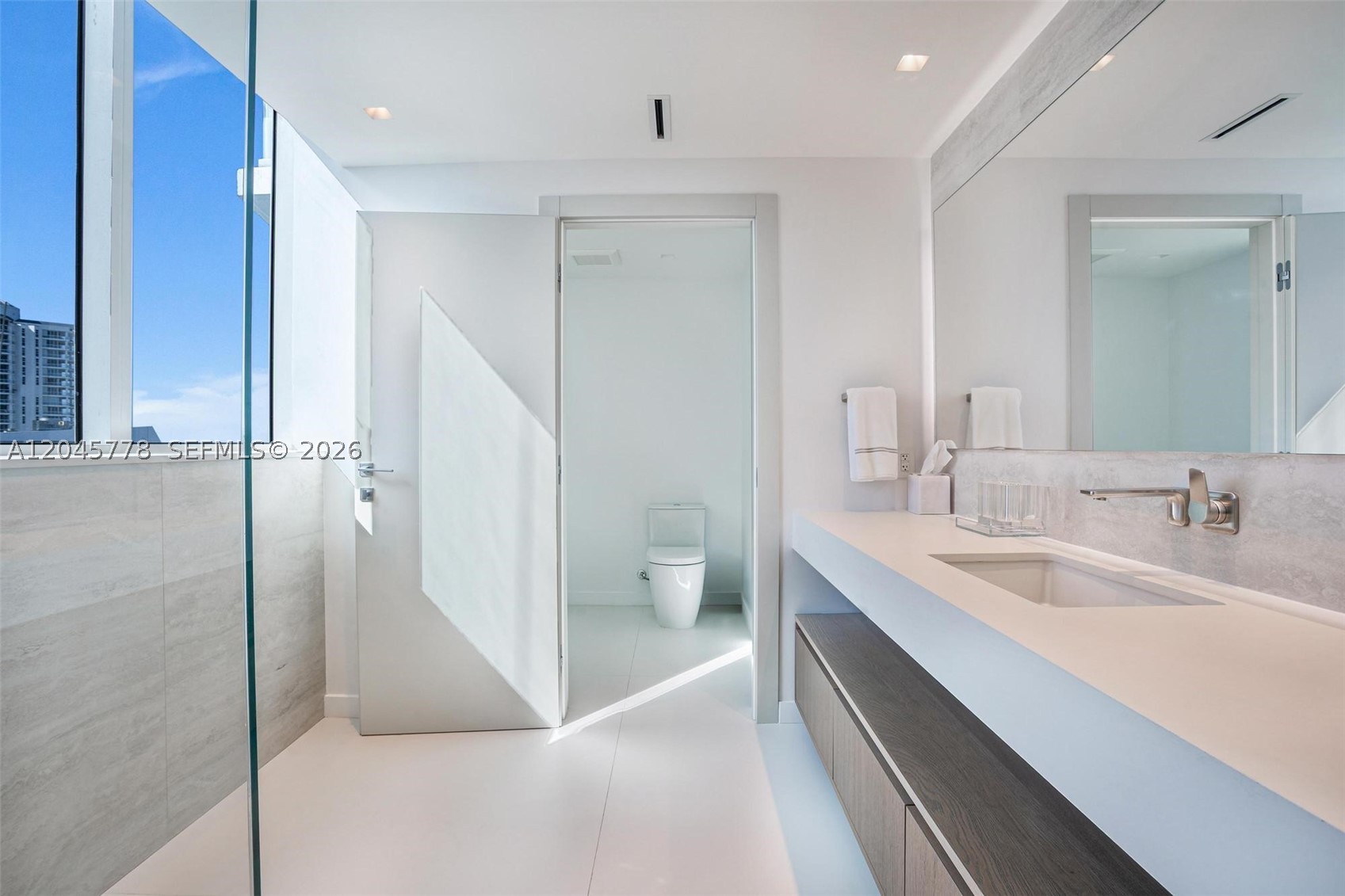 MOSAIC ON MIAMI BEACH CON - Residential