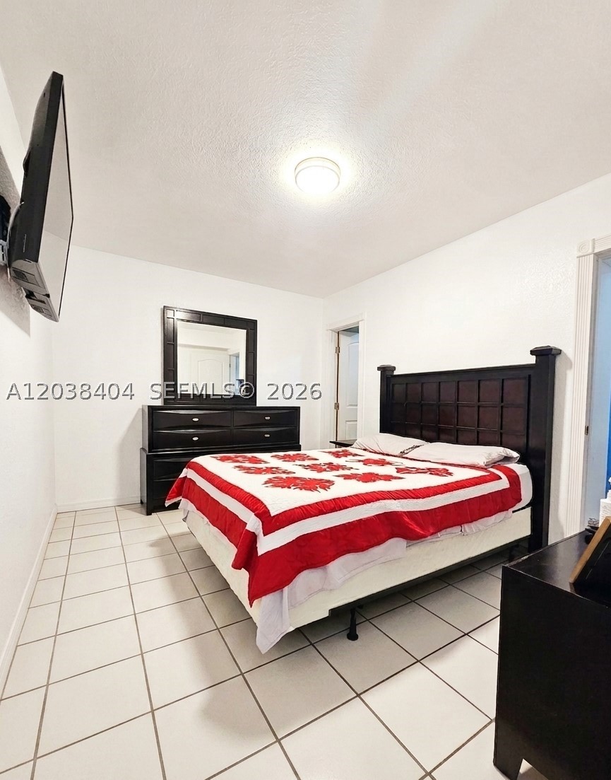 HIALEAH 14TH ADDN REV PL - Residential