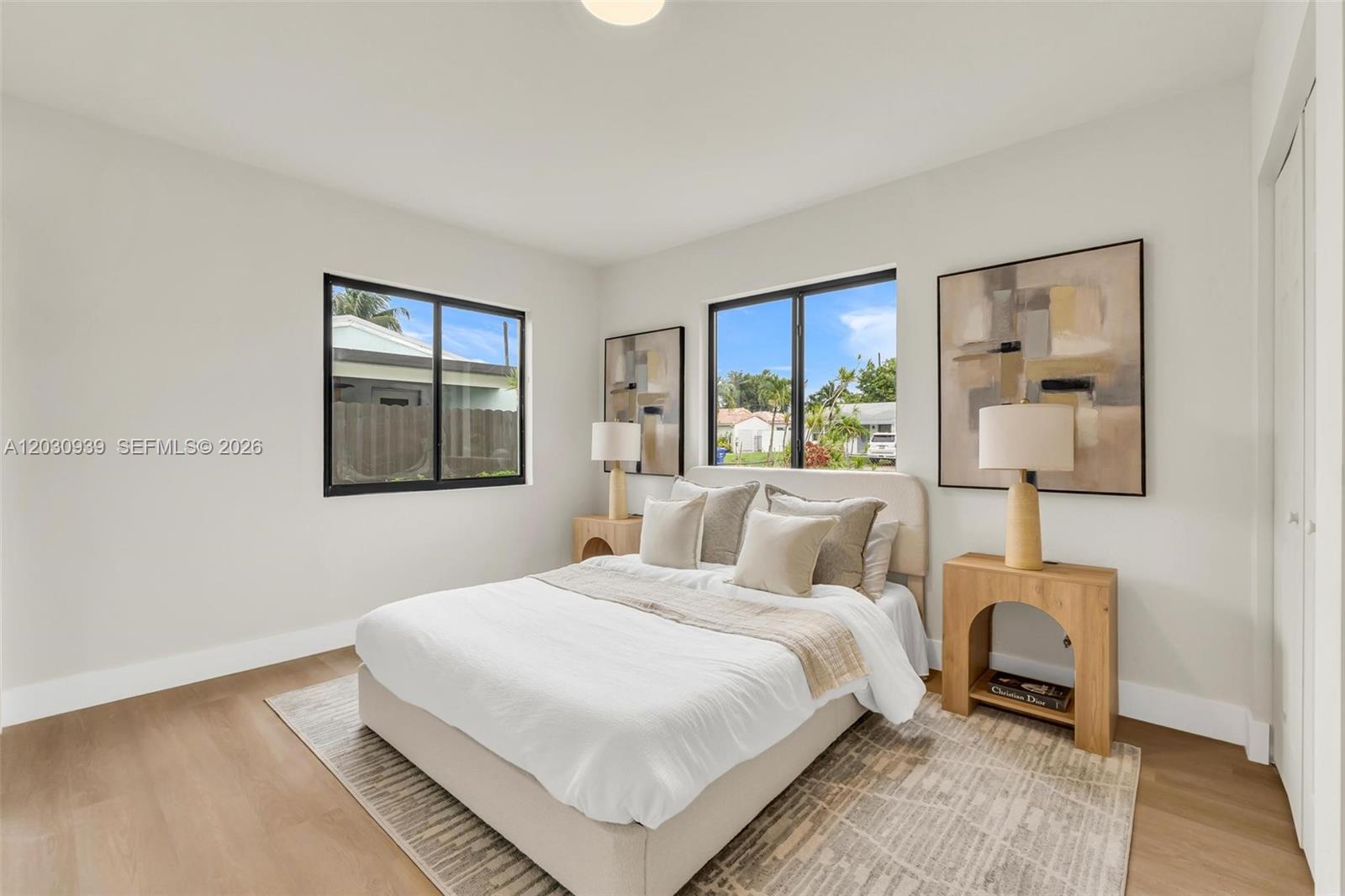 SUNSHINE MANOR NO 2 - Residential