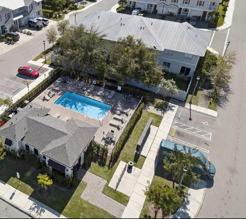 HAMILTON PLACE - Residential