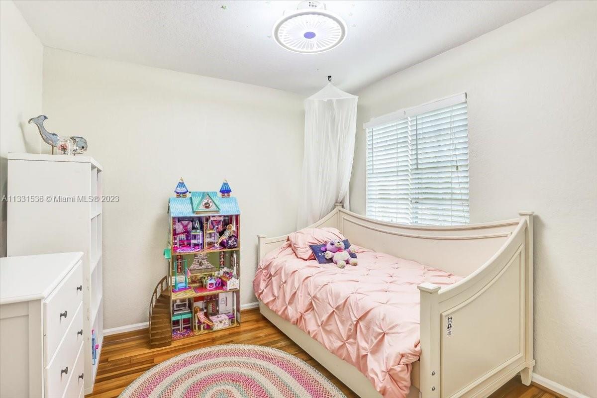 PARCEL D AT SUNSET LAKES - Residential Lease