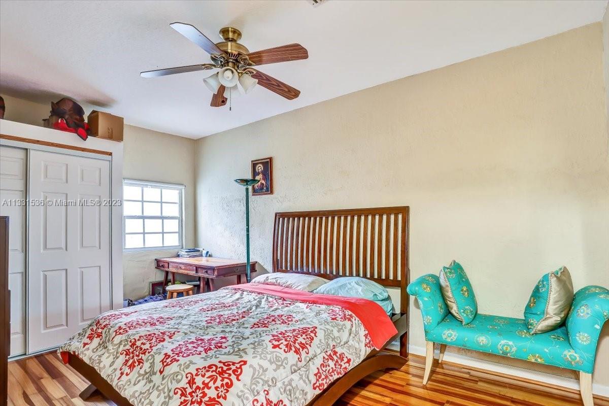 PARCEL D AT SUNSET LAKES - Residential Lease