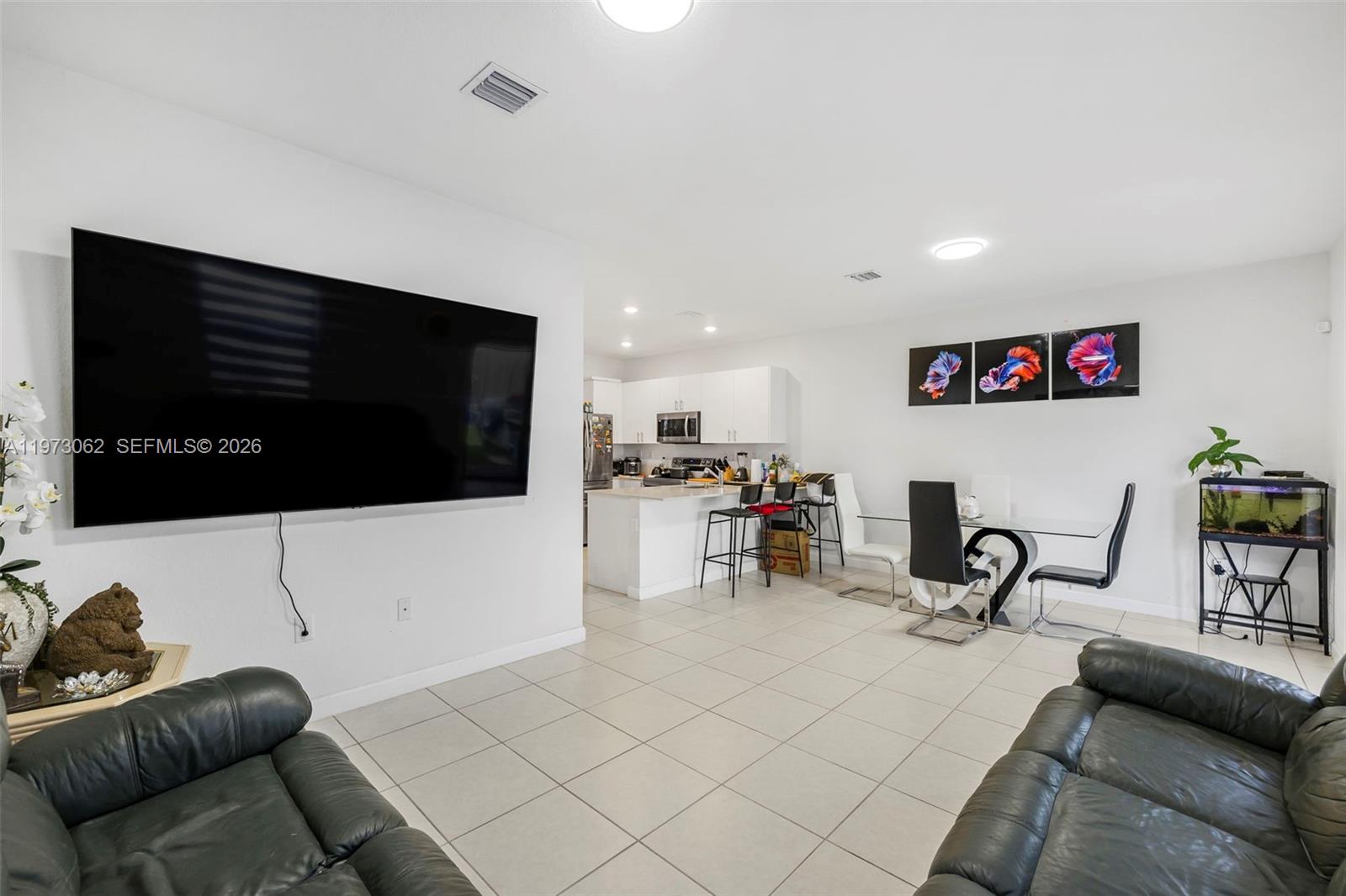 KENDALL ASSEMBLAGE - Residential