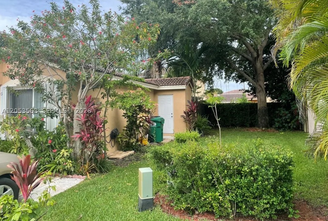 FOREST LAKES VILLAS - Residential Lease