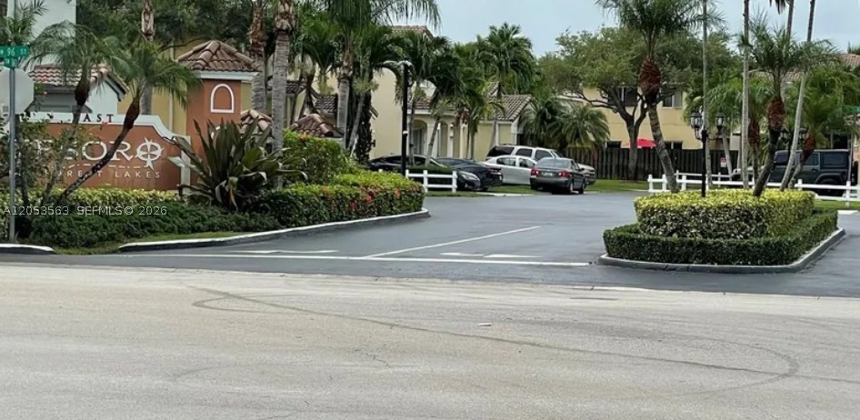 FOREST LAKES VILLAS - Residential Lease