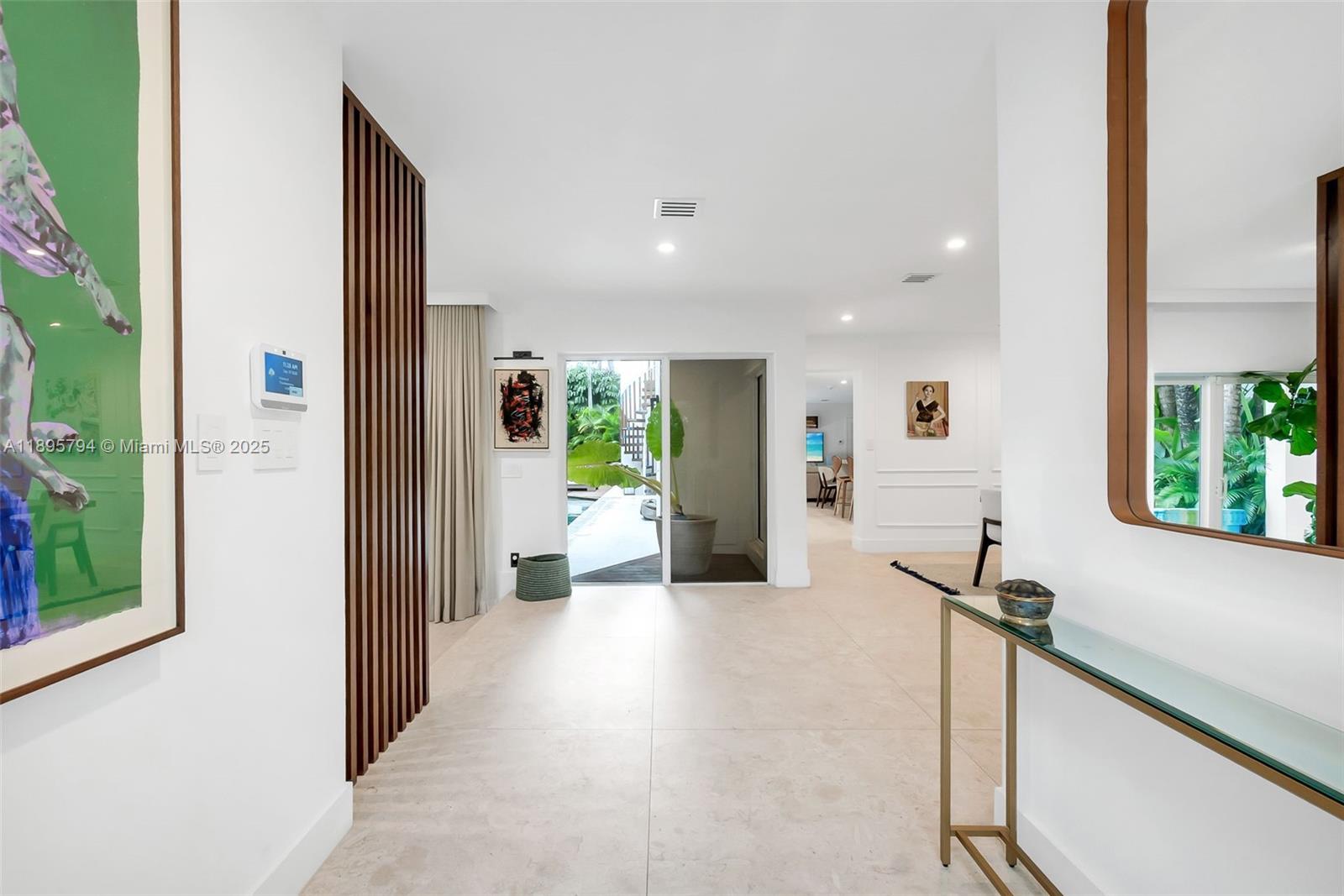 CRYSTAL BLUFF - Residential