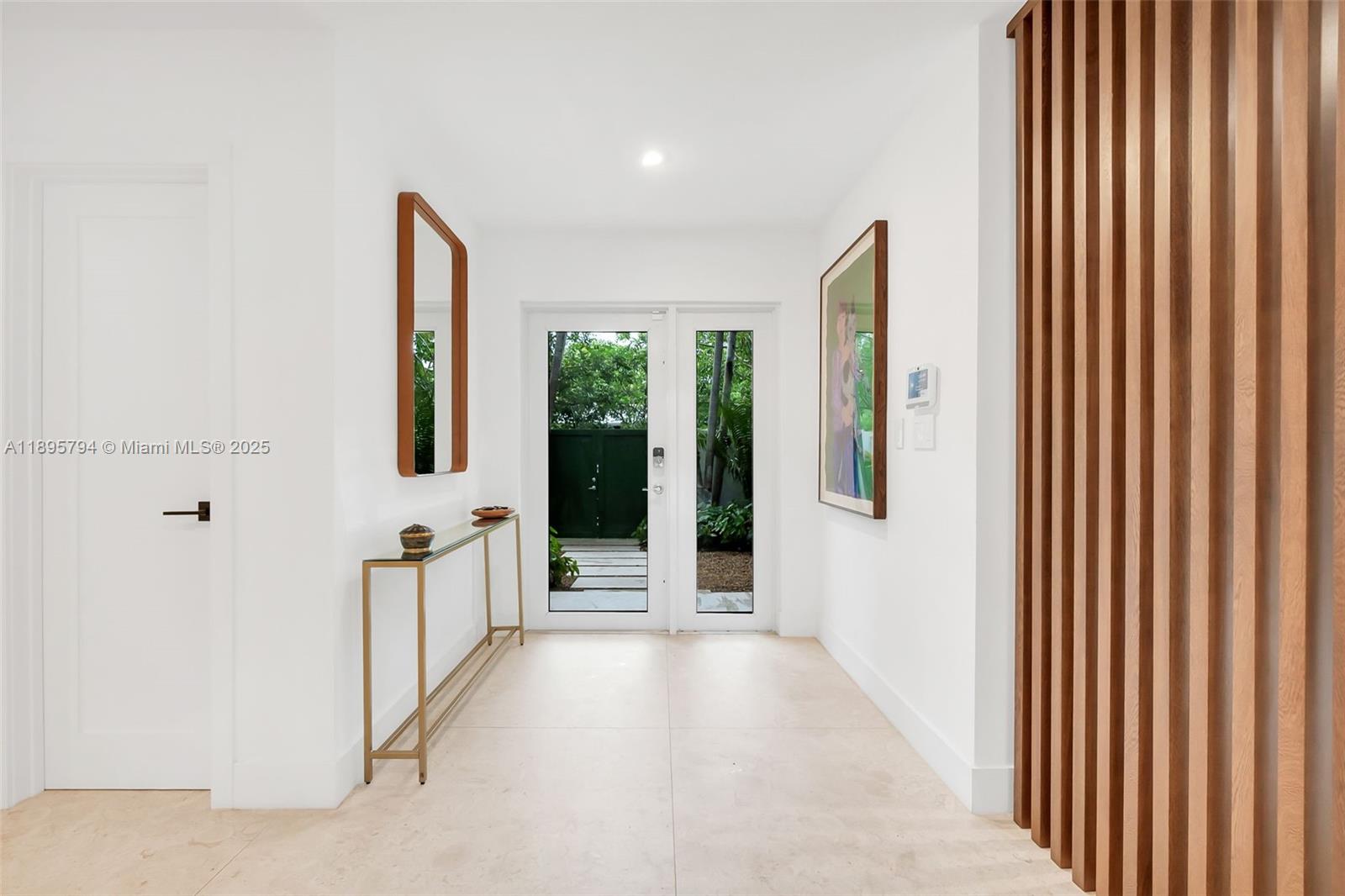CRYSTAL BLUFF - Residential