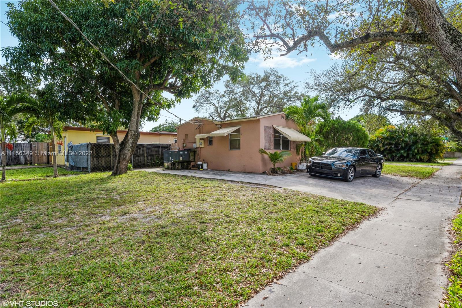 HOLLYWOOD PARK - Residential Income