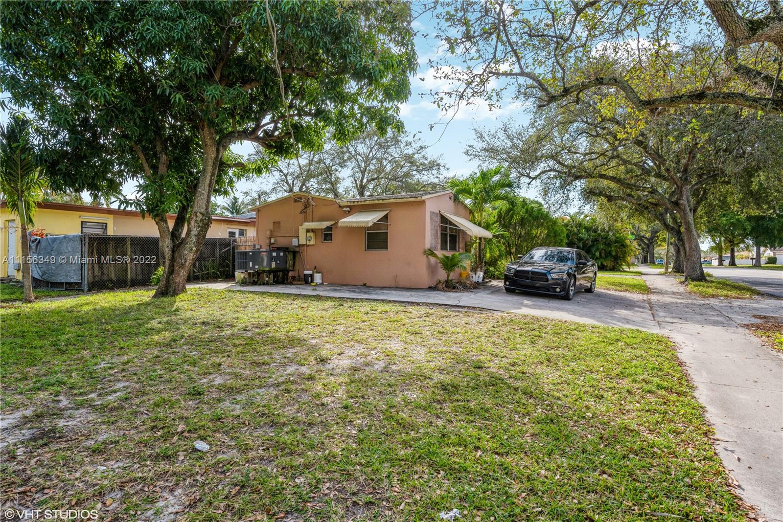 HOLLYWOOD PARK - Residential Income