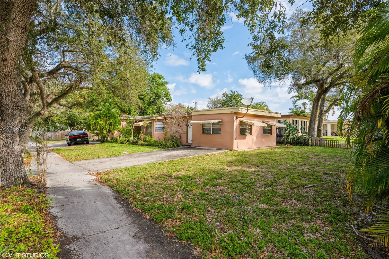 HOLLYWOOD PARK - Residential Income
