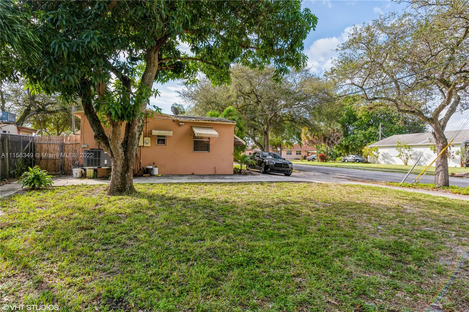 HOLLYWOOD PARK - Residential Income