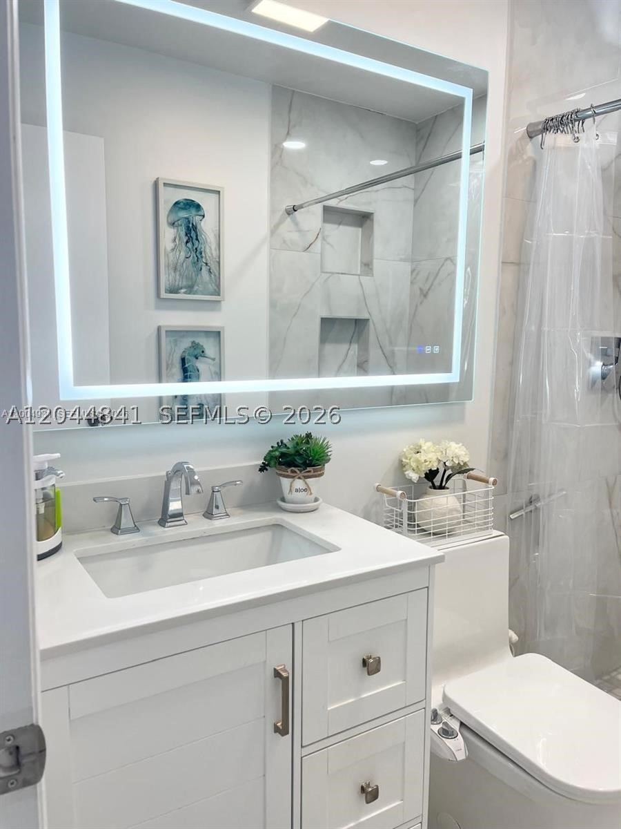 OAKRIDGE S CONDO - Residential Lease