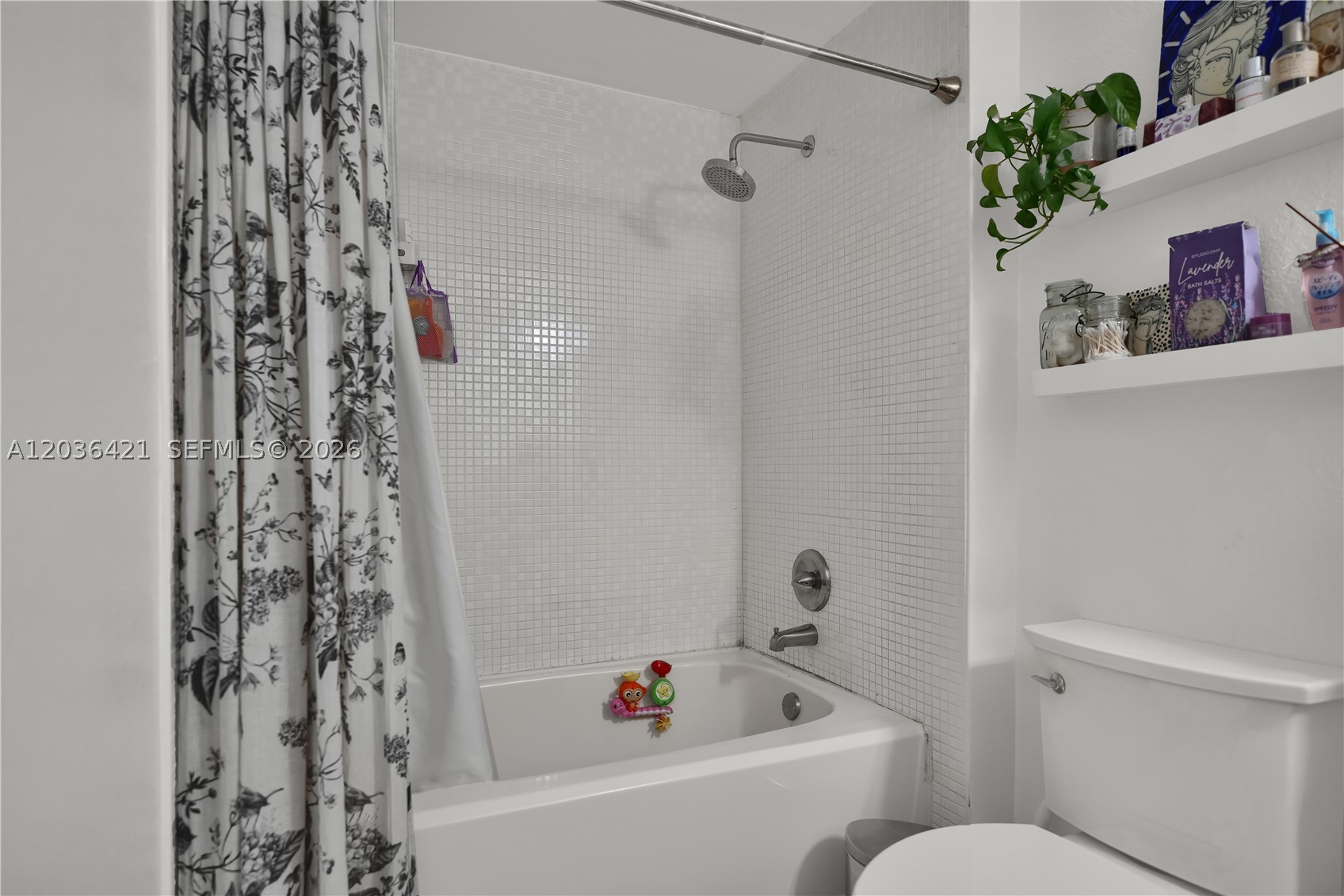 MOON BAY OF MIAMI CONDO - Residential Lease