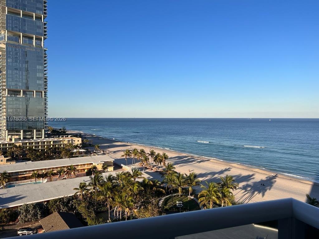 TRUMP ROYALE CONDO - Residential