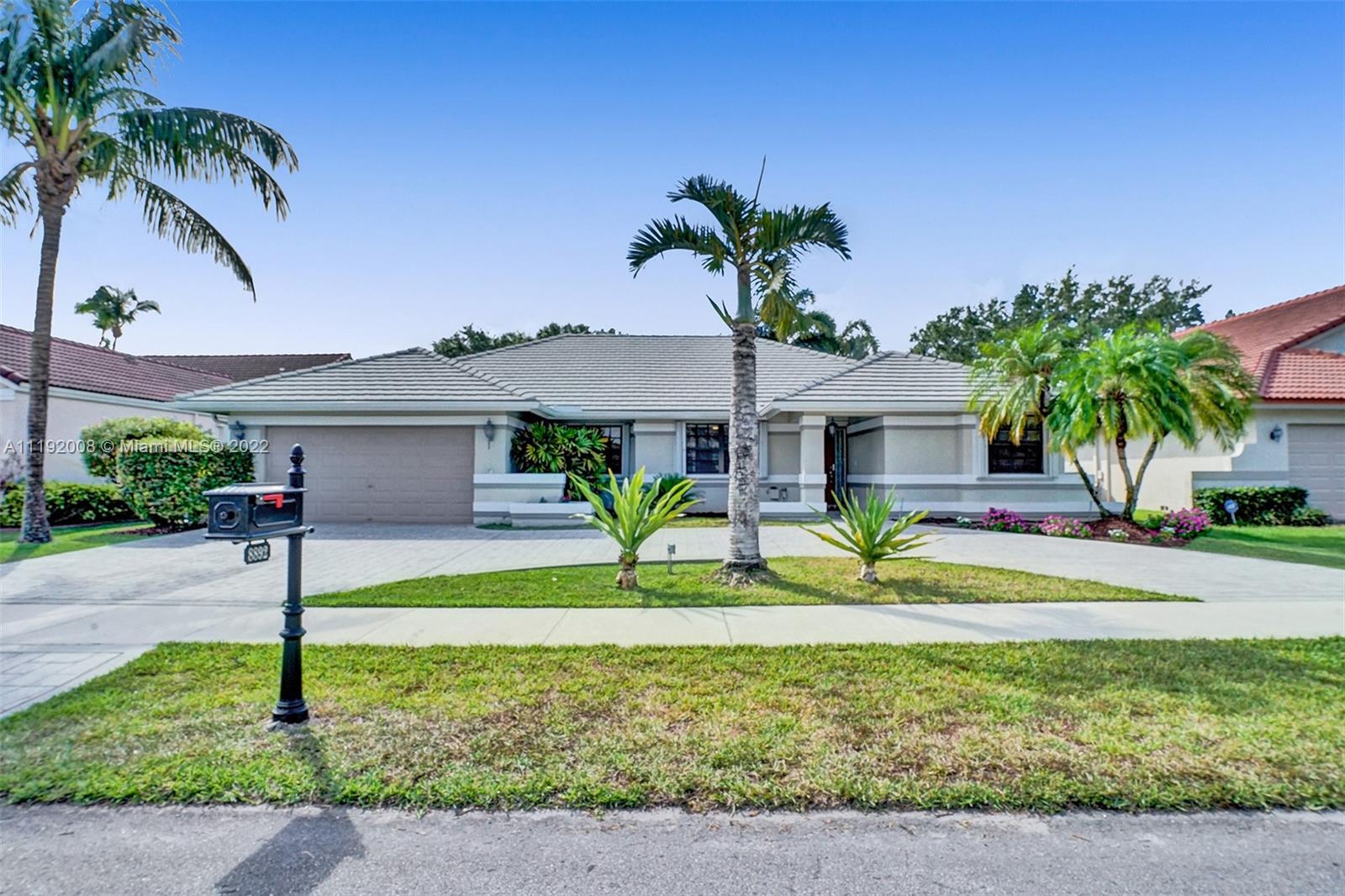 One-of-a-kind pool home on an oversized lakefront lot perfectly placed in the highly sought after neighborhood of Forest Ridge! Features include: 3 bedrooms, 2 bathrooms, light & bright with stunning lake views from family rm,kitchen, & master bedroom!  Vaulted ceilings, open living room & dining room with beautiful tile floors, large gourmet kitchen with double ovens, spacious master bedroom suite with walk-in closets!  Amazing backyard with pool & lake views, perfect for outside entertaining!  Circular driveway, accordion hurricane shutters, newer A/C, GarageTek cabinets!  Located in a top school district within walking distance to Silver Ridge Elementary, community pool & tennis courts!  Seller needs a post occupancy!  Not contingent upon appraisal