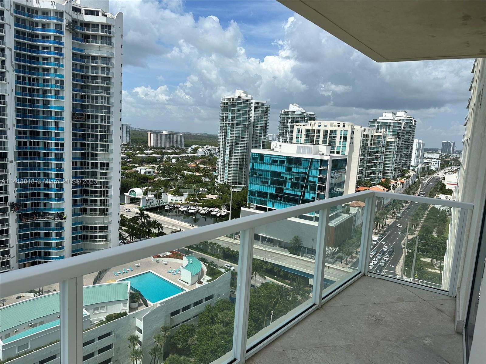LA PERLA CONDO - Residential Lease