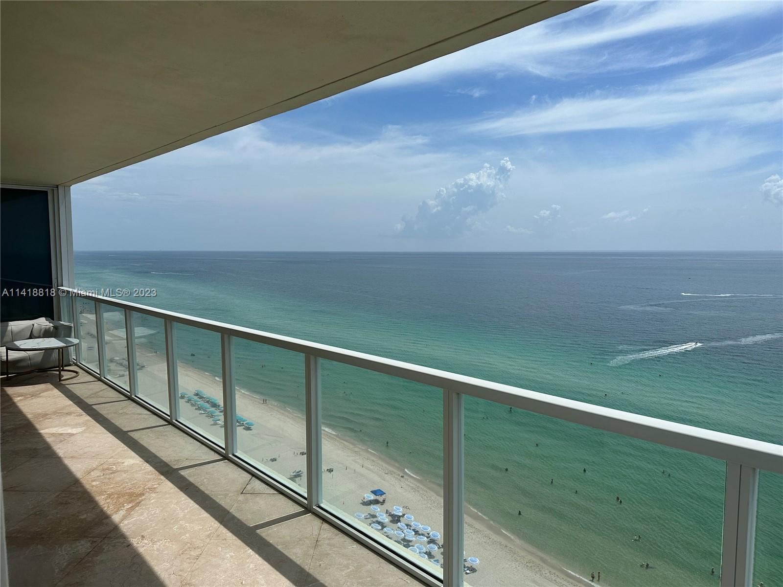 LA PERLA CONDO - Residential Lease