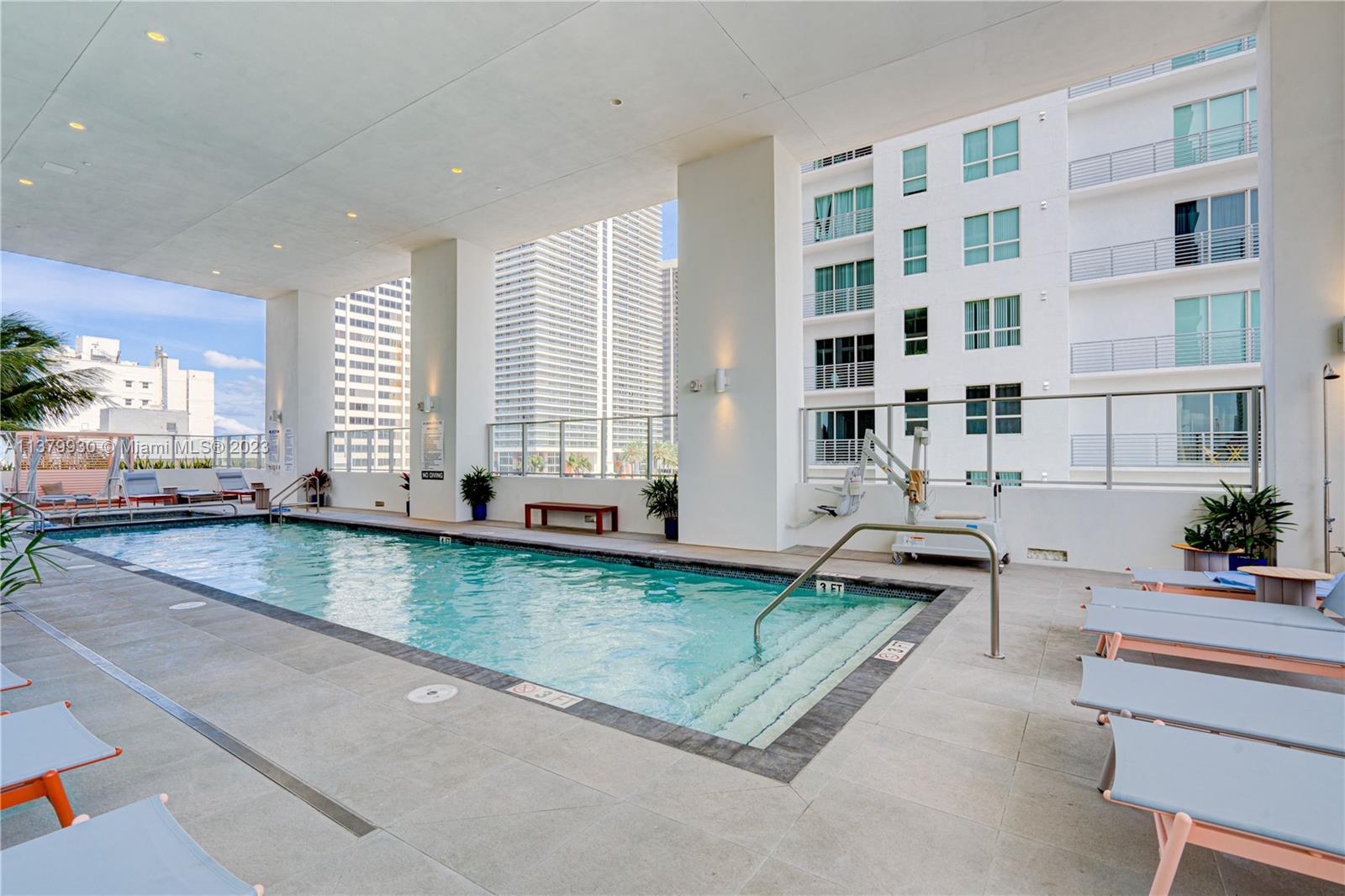 YotelPad Miami - Residential