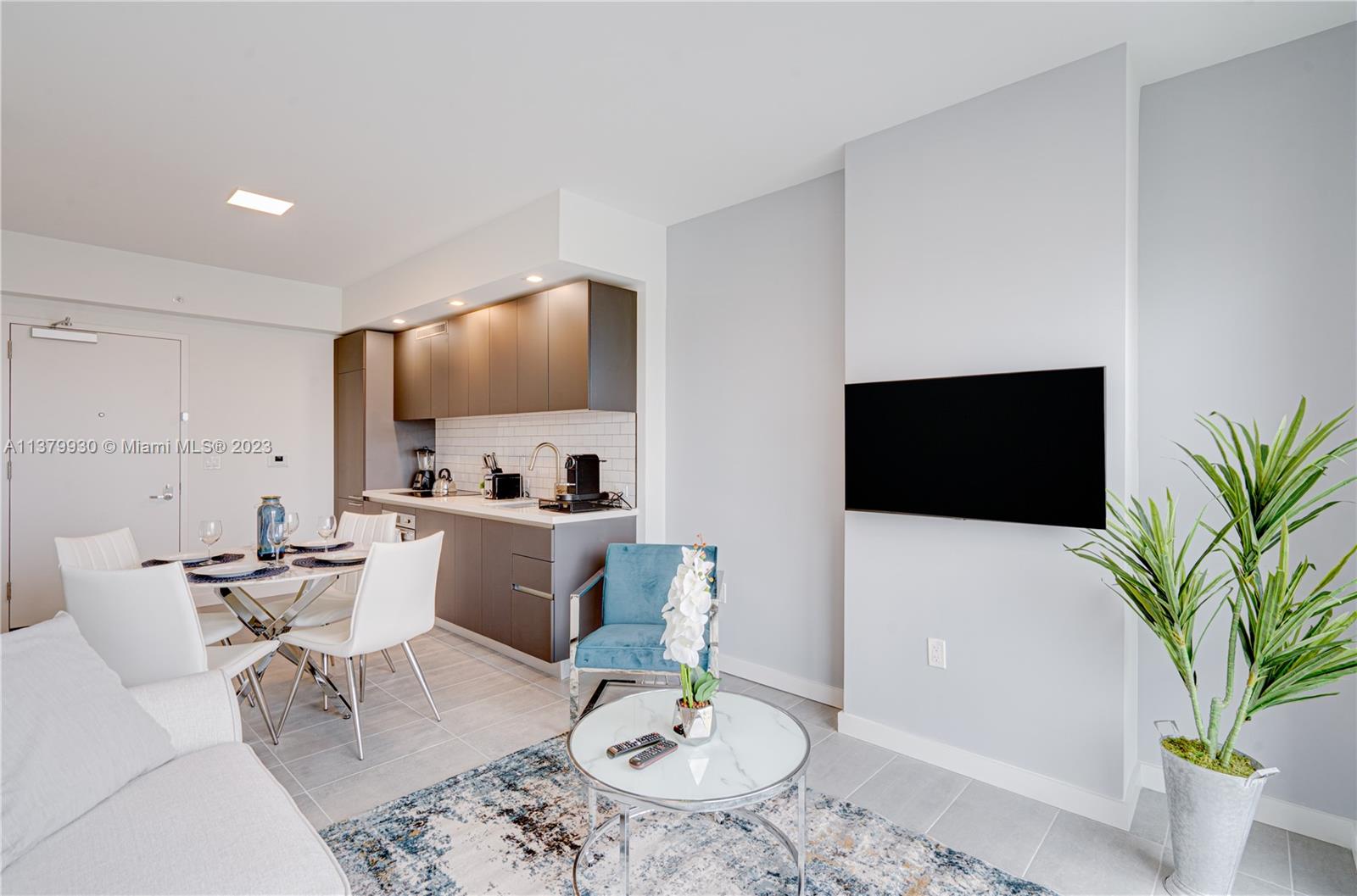 YotelPad Miami - Residential