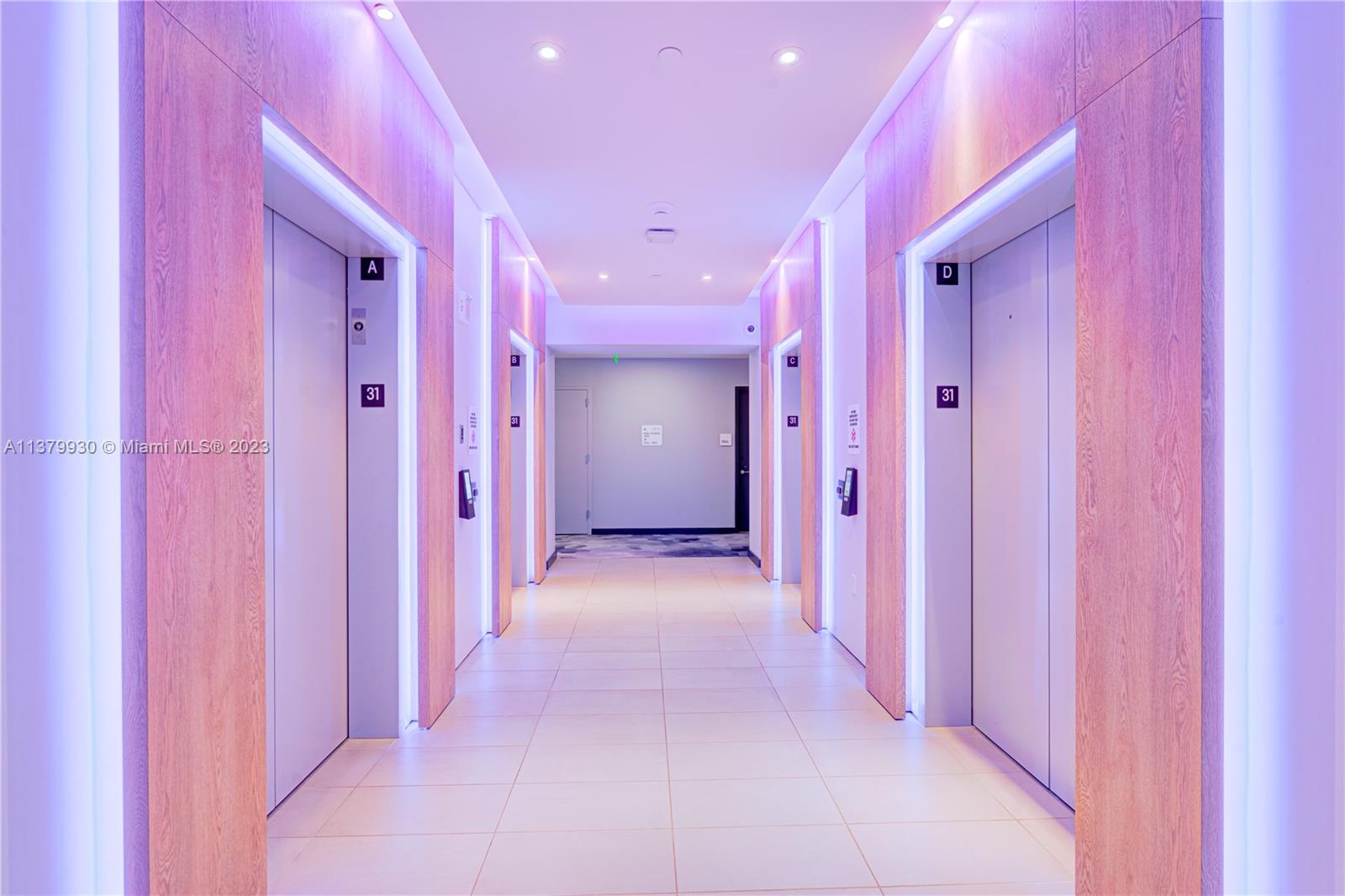 YotelPad Miami - Residential
