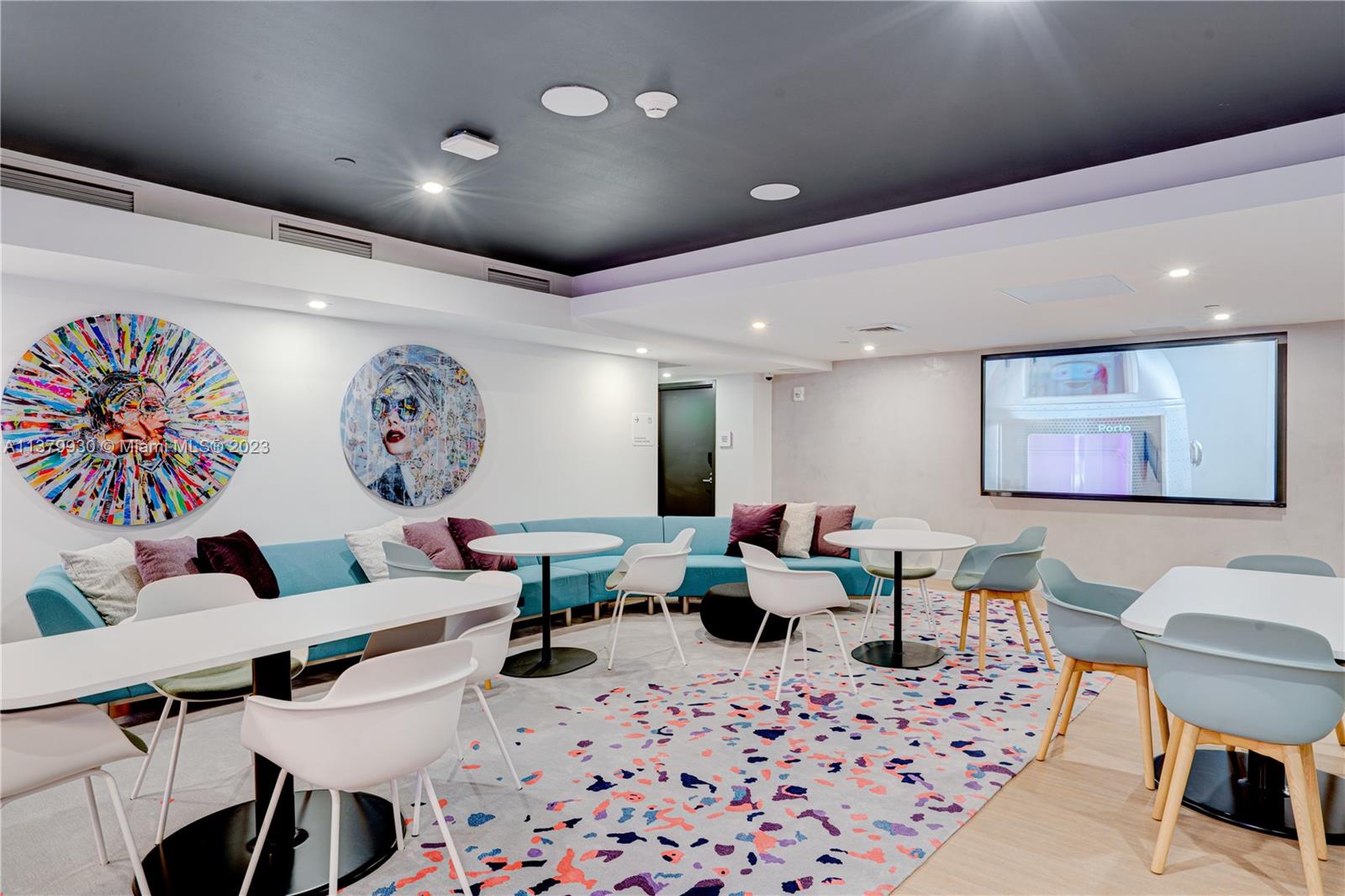 YotelPad Miami - Residential